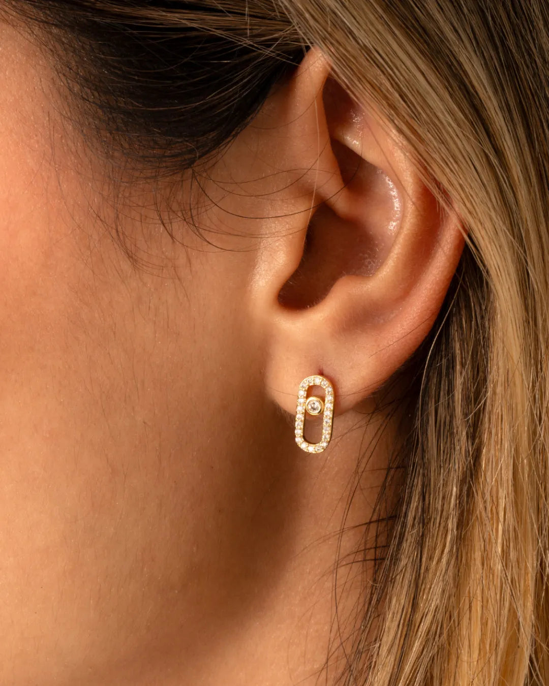 Aretes Move